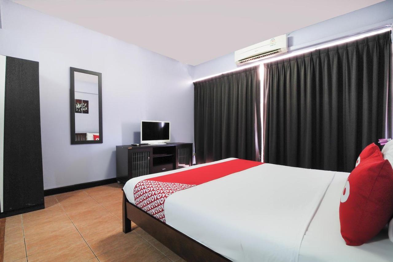 Oyo 963 Sunshine Guesthouse Pattaya Buitenkant foto