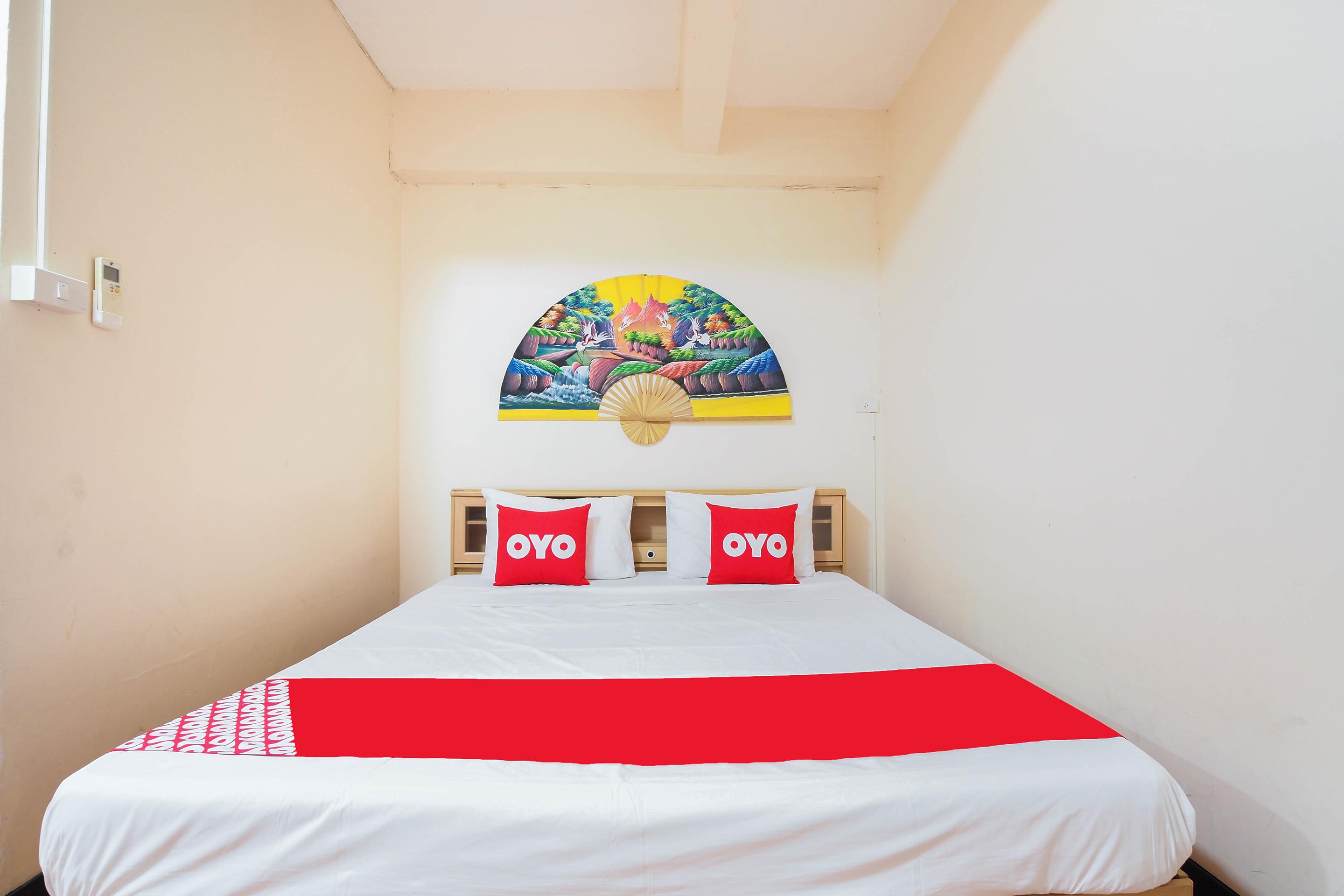 Oyo 963 Sunshine Guesthouse Pattaya Buitenkant foto