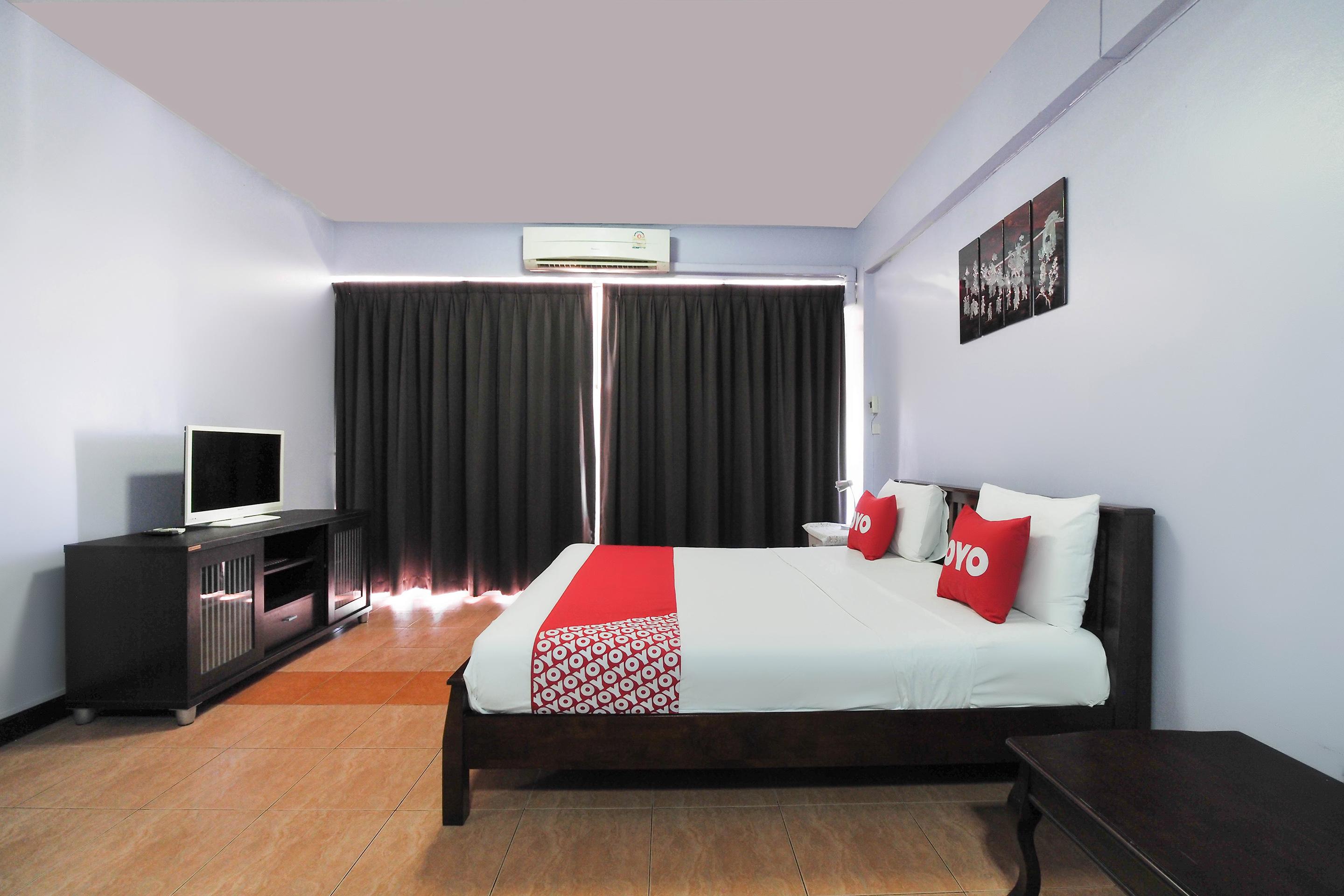 Oyo 963 Sunshine Guesthouse Pattaya Buitenkant foto