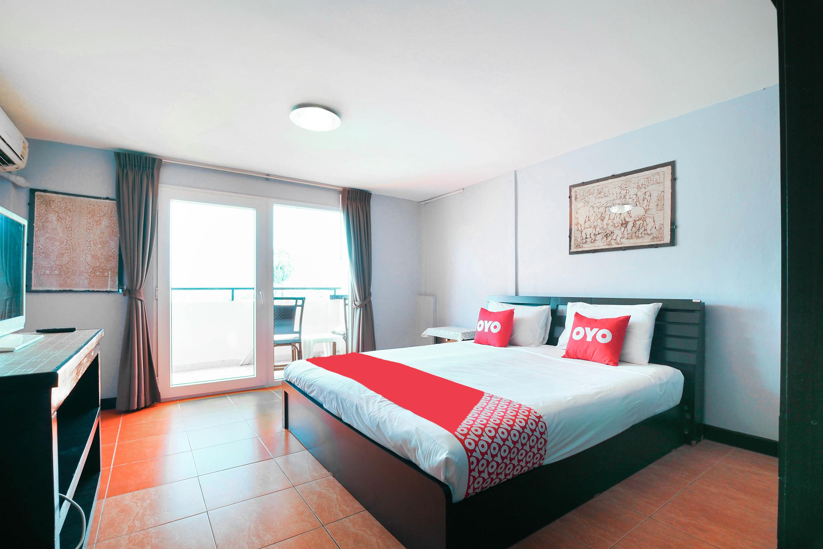 Oyo 963 Sunshine Guesthouse Pattaya Buitenkant foto