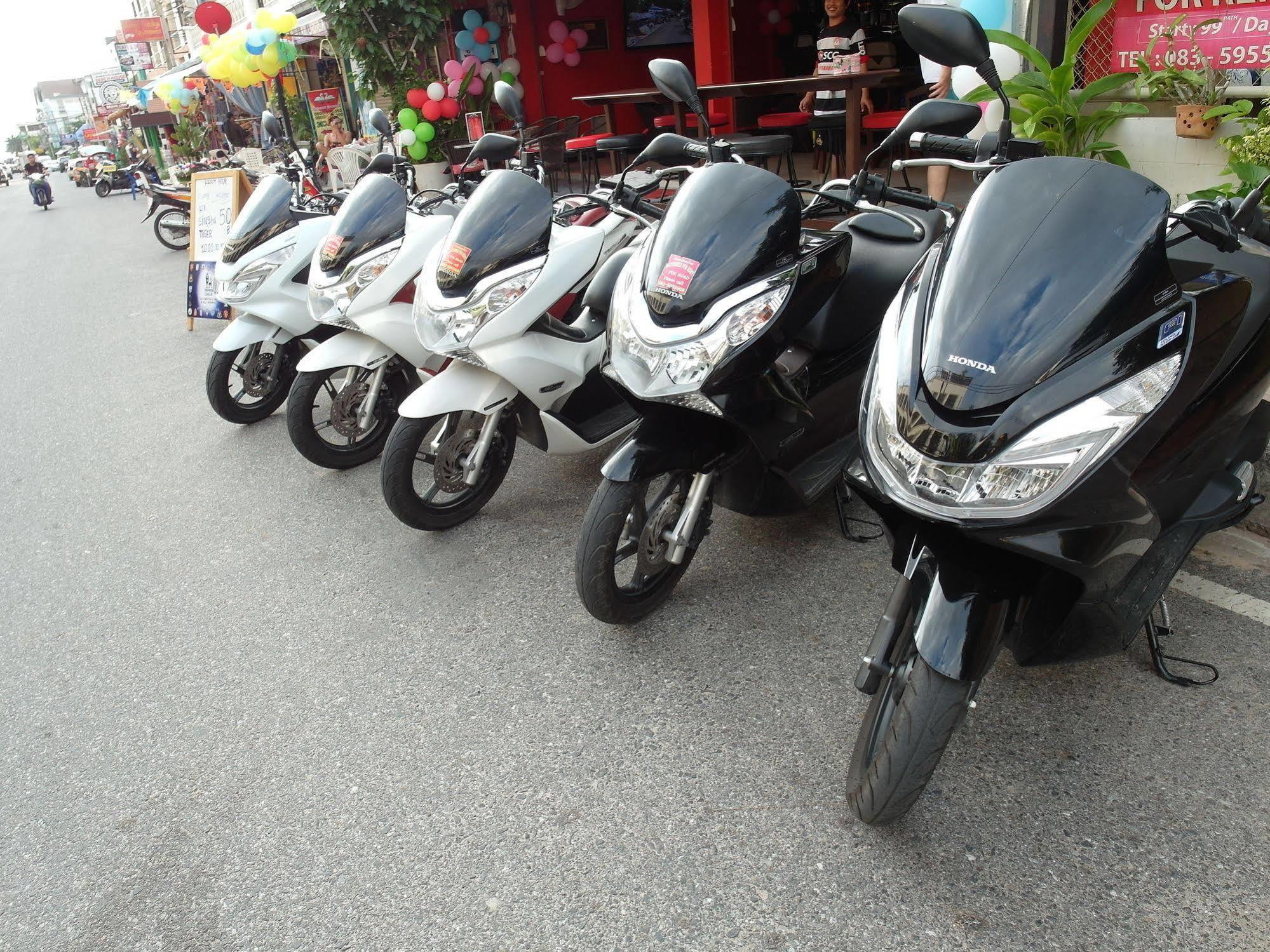 Oyo 963 Sunshine Guesthouse Pattaya Buitenkant foto